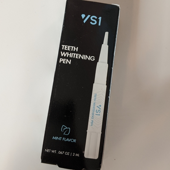 Teeth Whitening Pen - Picture 1 of 1